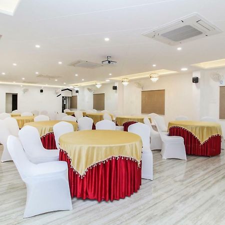 Capital O 40833 Maharaja Hotel & Restaurant Kashipur Luaran gambar