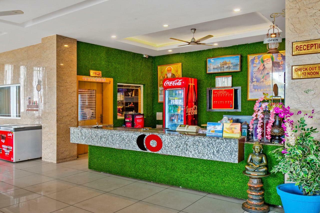 Capital O 40833 Maharaja Hotel & Restaurant Kashipur Luaran gambar