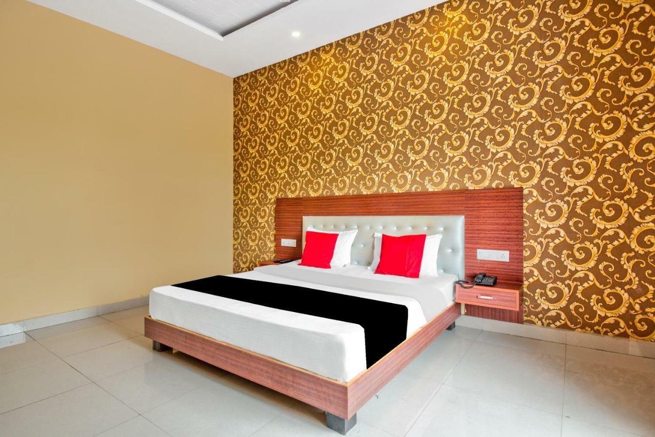 Capital O 40833 Maharaja Hotel & Restaurant Kashipur Luaran gambar