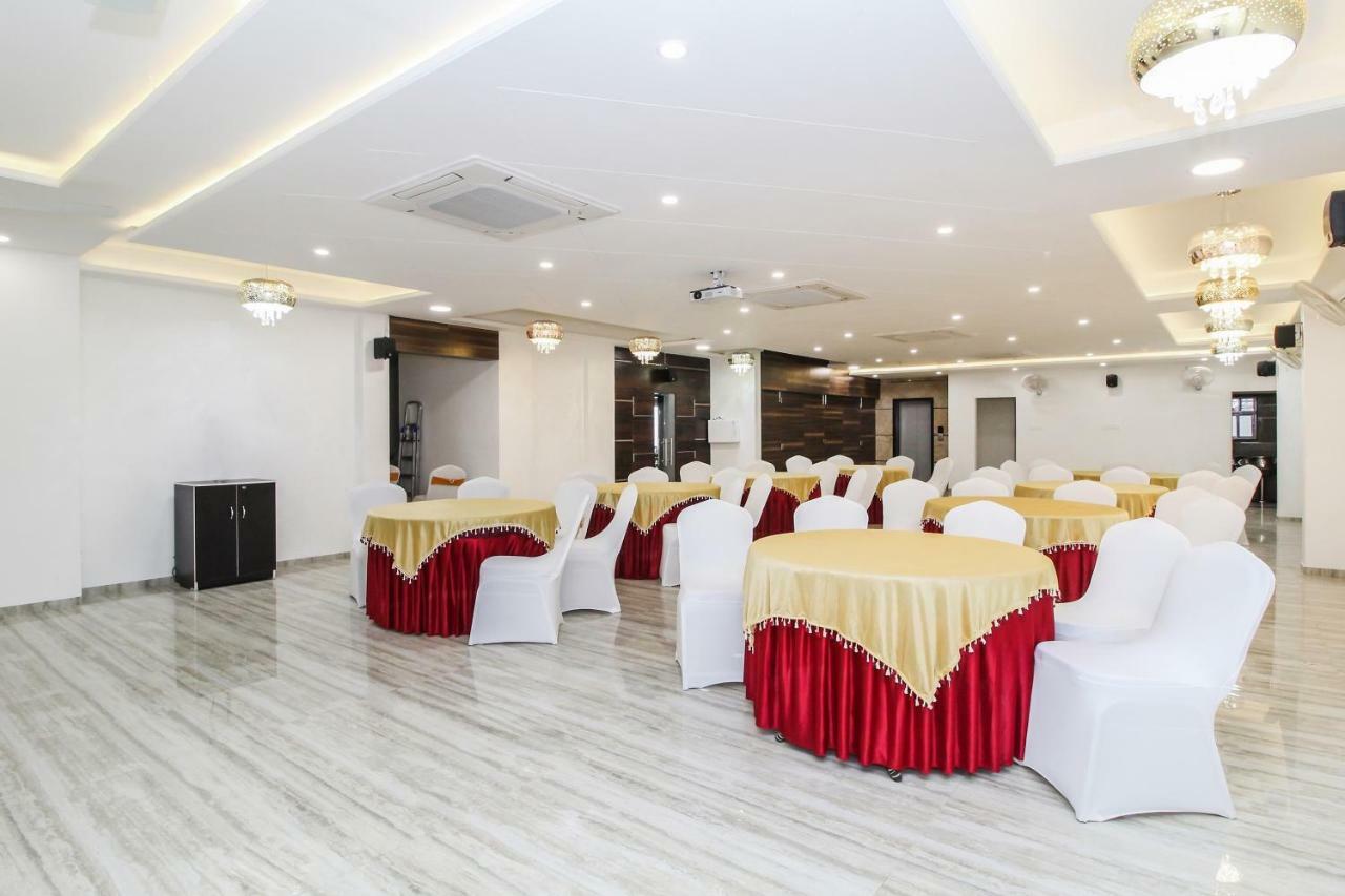 Capital O 40833 Maharaja Hotel & Restaurant Kashipur Luaran gambar