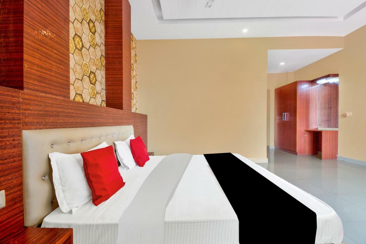 Capital O 40833 Maharaja Hotel & Restaurant Kashipur Luaran gambar